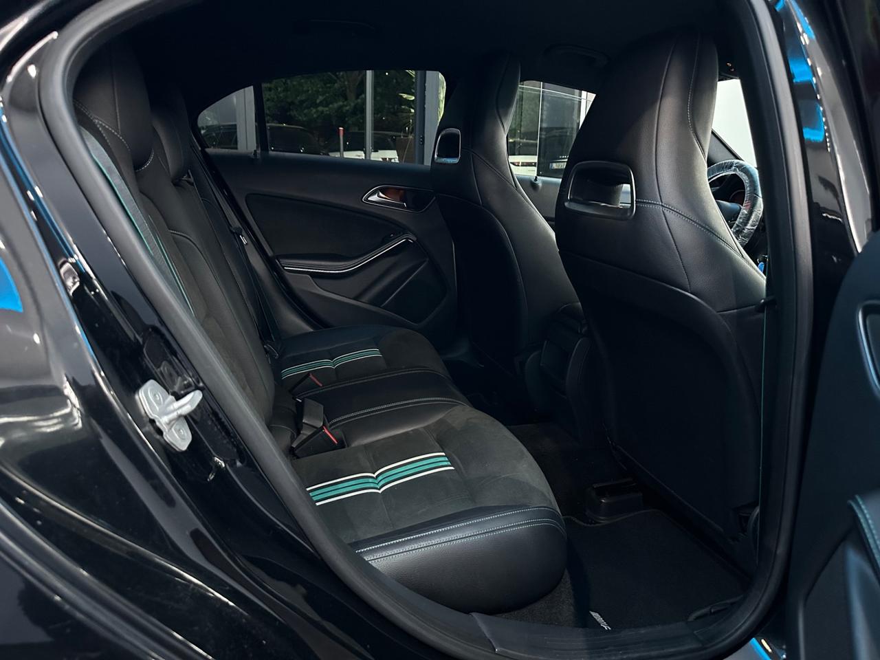 Mercedes-benz A 200 d Automatic 4Matic Premium force