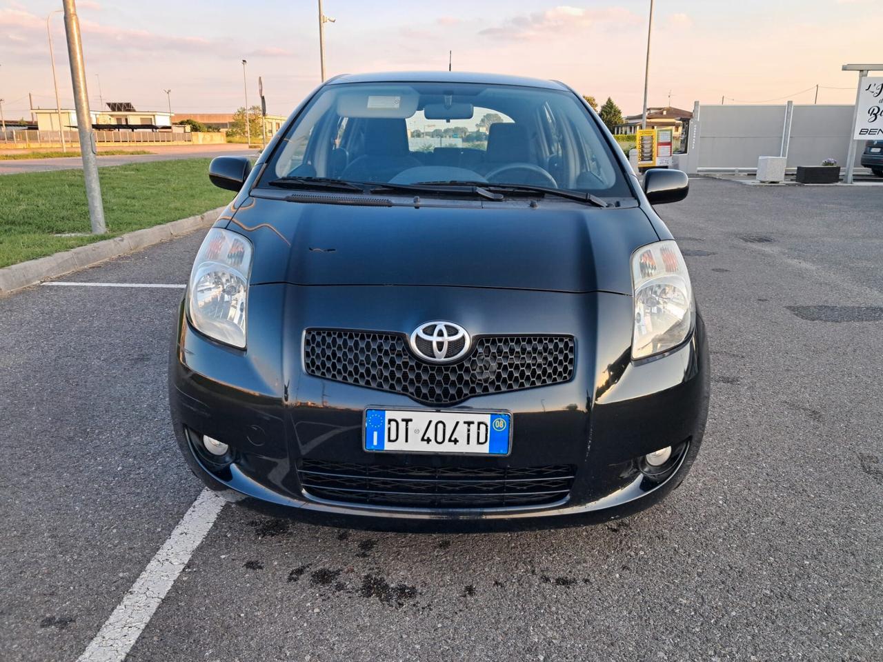 Toyota Yaris 1.3 5 porte Navi benzina neopatentati