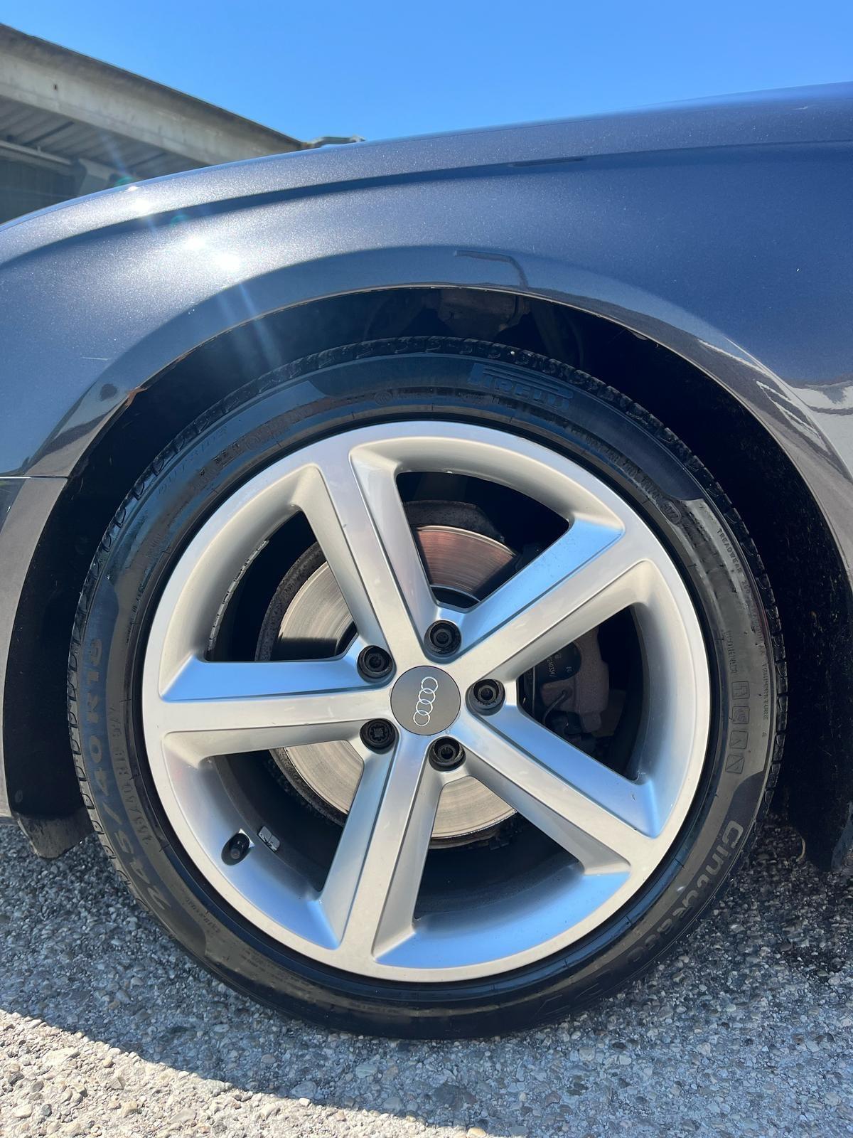 Audi A4 Avant 2.0 TDI 143CV Sline