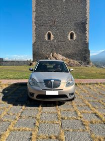 Lancia Ypsilon 1.3 MJT 75 CV Oro