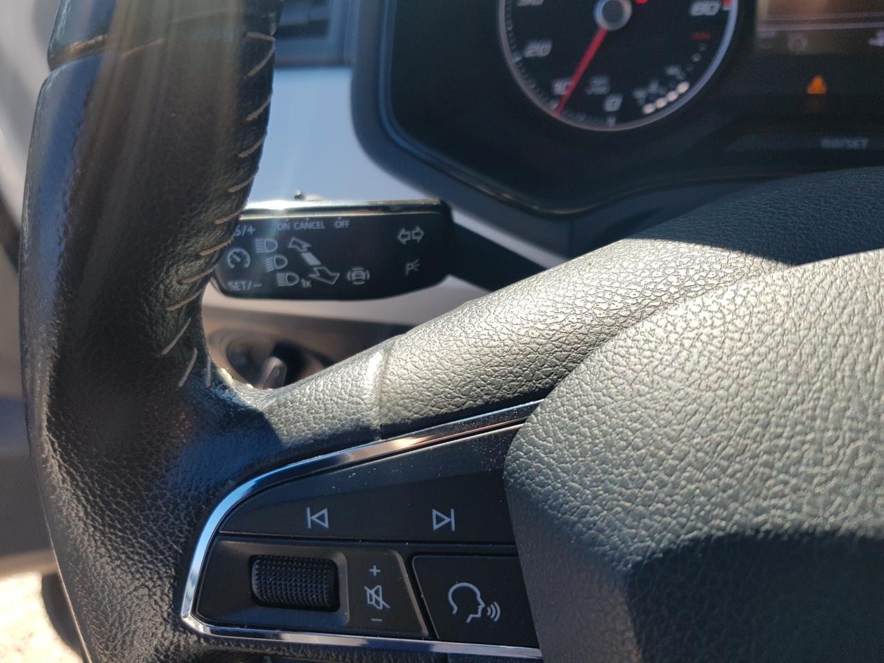 Seat Arona 1.0 XCELLENCE Navy Clima aut Sensori