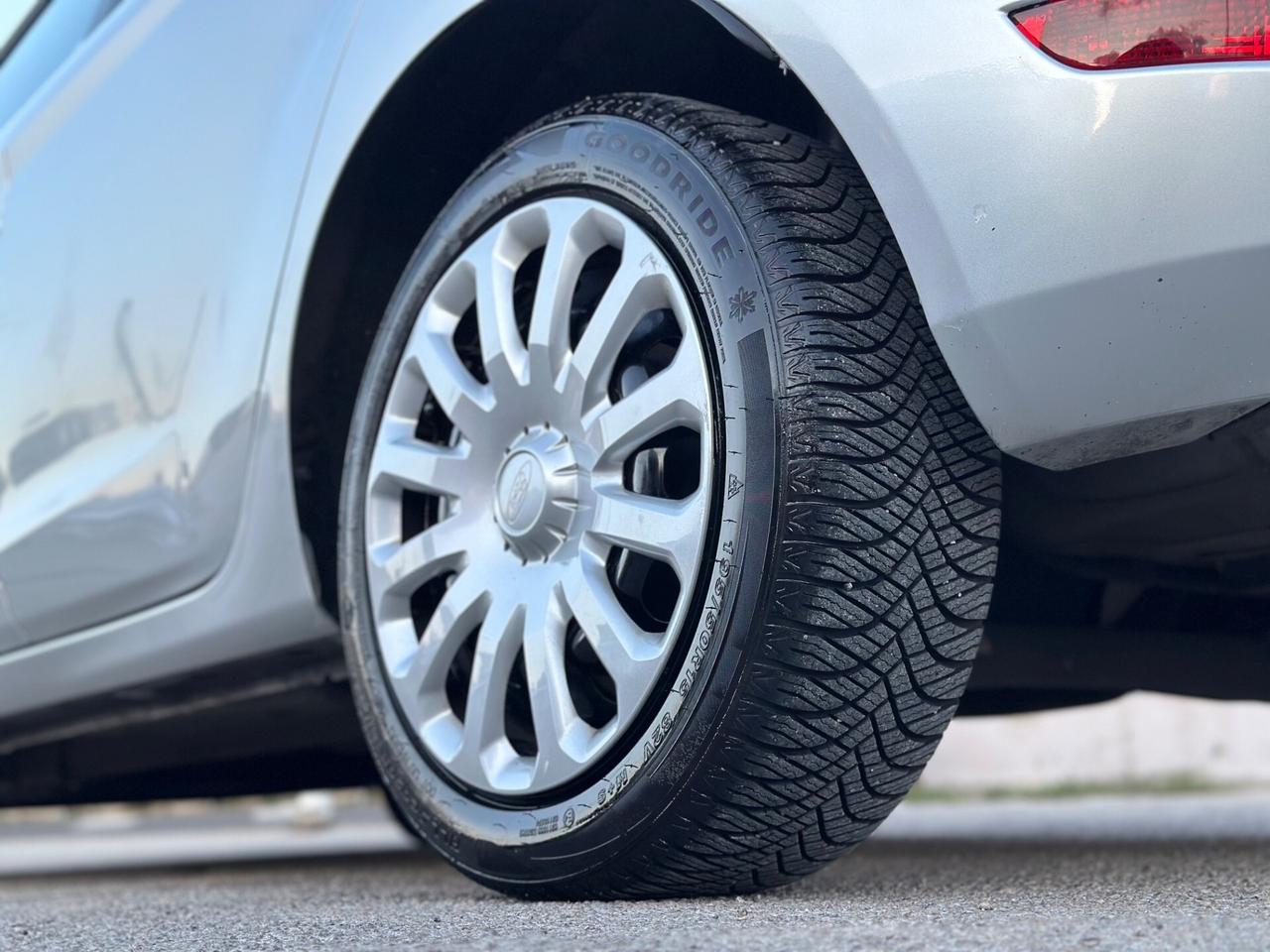 Ford Fiesta 2013 Restyling 1.4 97CV GPL Business