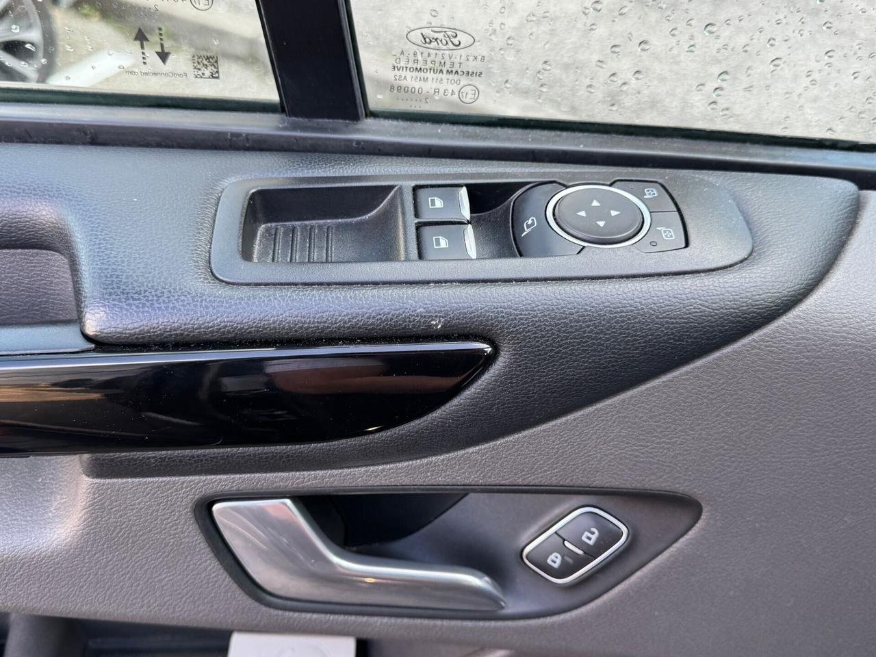 Ford Tourneo Custom TITANIUM AUTOMATIC 9 POSTI