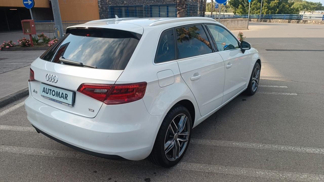 Audi A3 1.6 TDI clean diesel S tronic Attraction