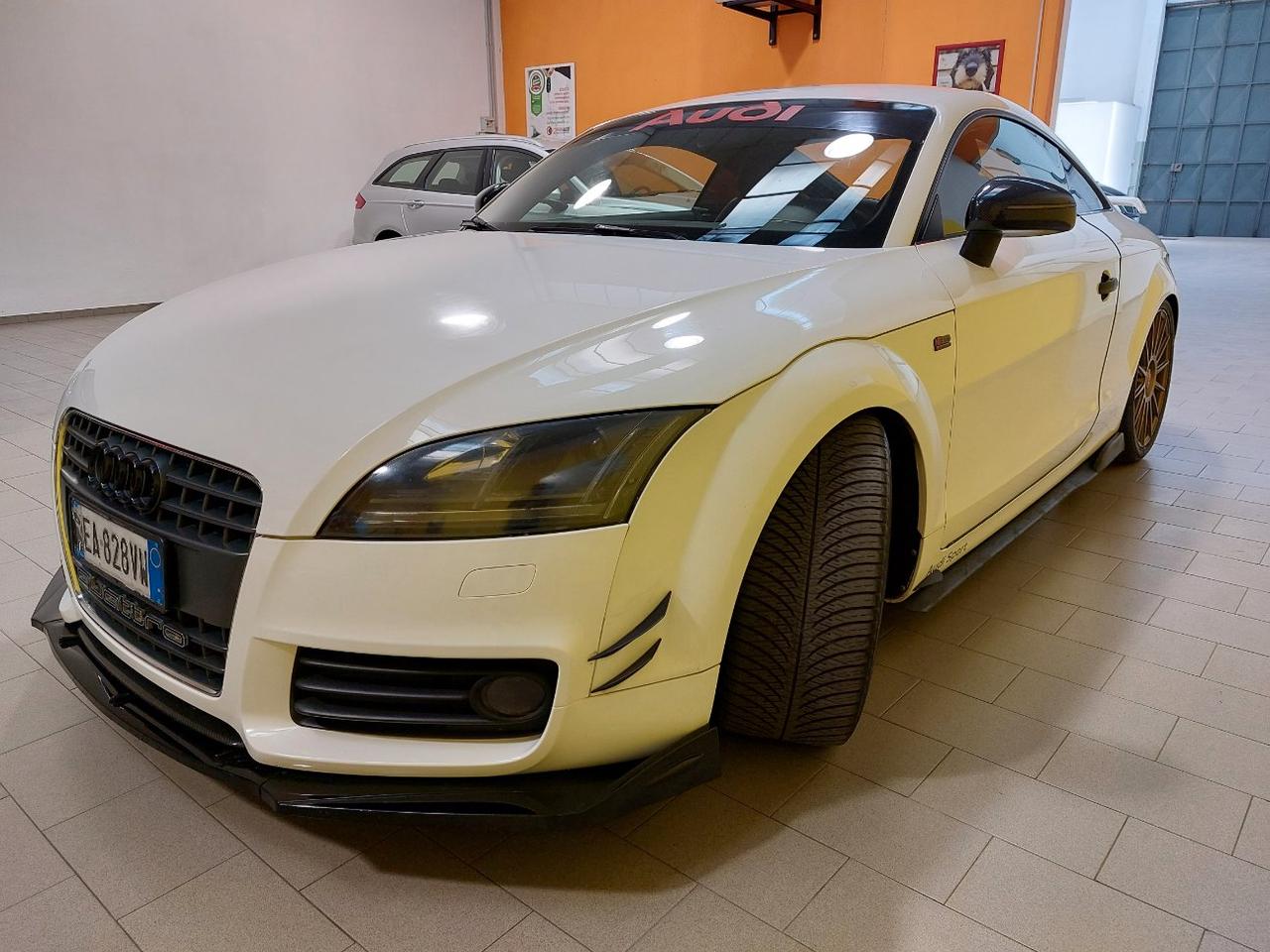 Audi TT Coupe 2.0 tfsi S-LINE