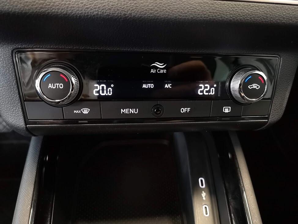 Skoda Kamiq 1.0 TSI 110 CV Black Dots - KM 8.777 !!!