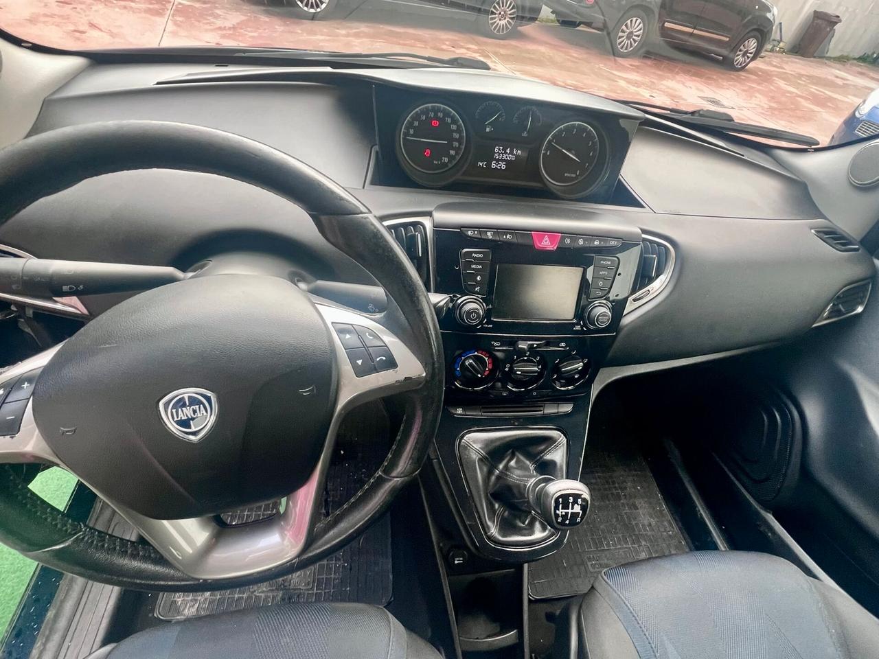 Lancia Ypsilon 1.2 69 CV 5 porte S&S Platinum