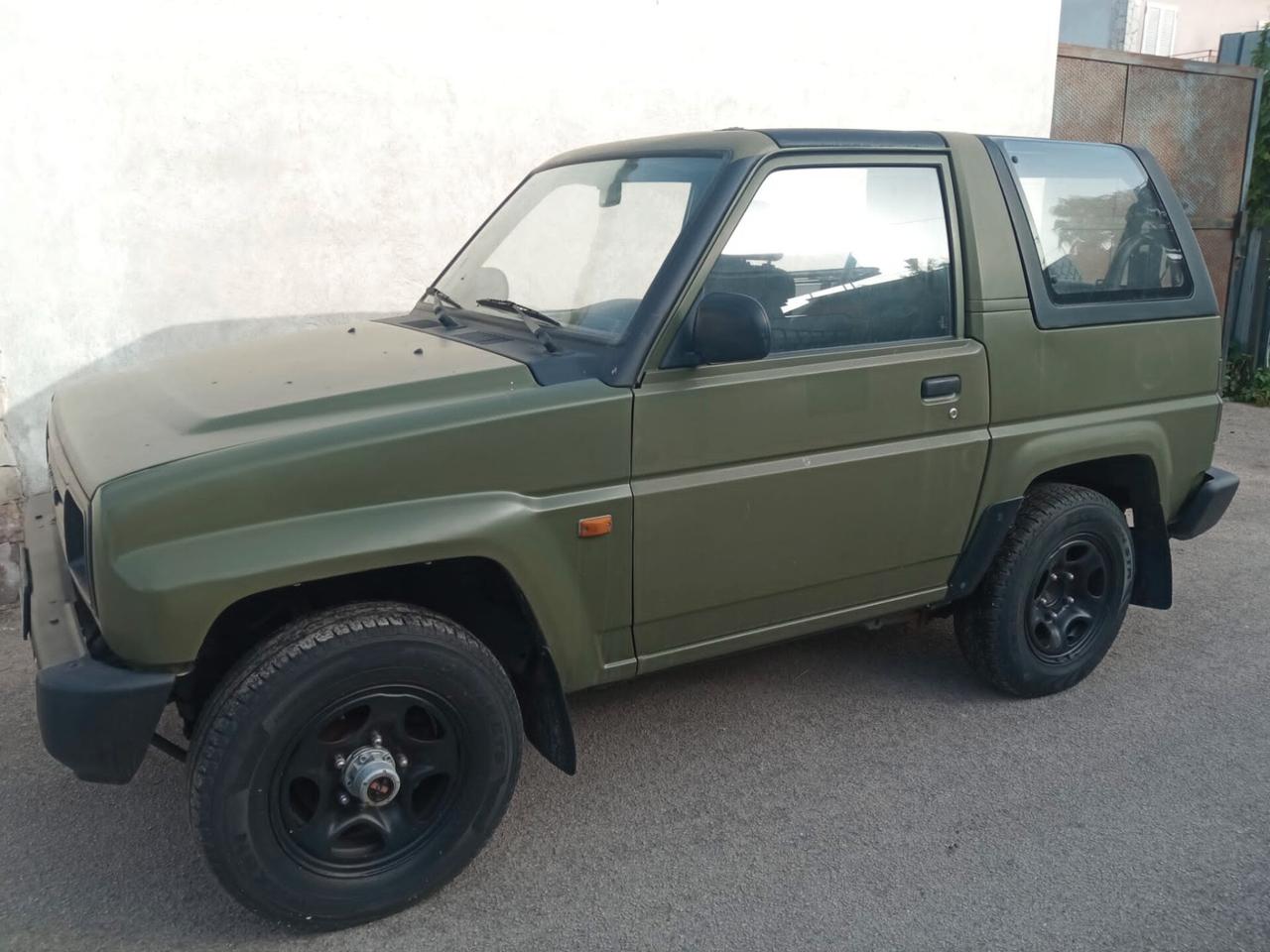 Daihatsu Feroza GANCIO TRAINO 4X4 TOP CORTO, NEO PATENTATI - AUTO STORICA - BOLLO ESENTE -