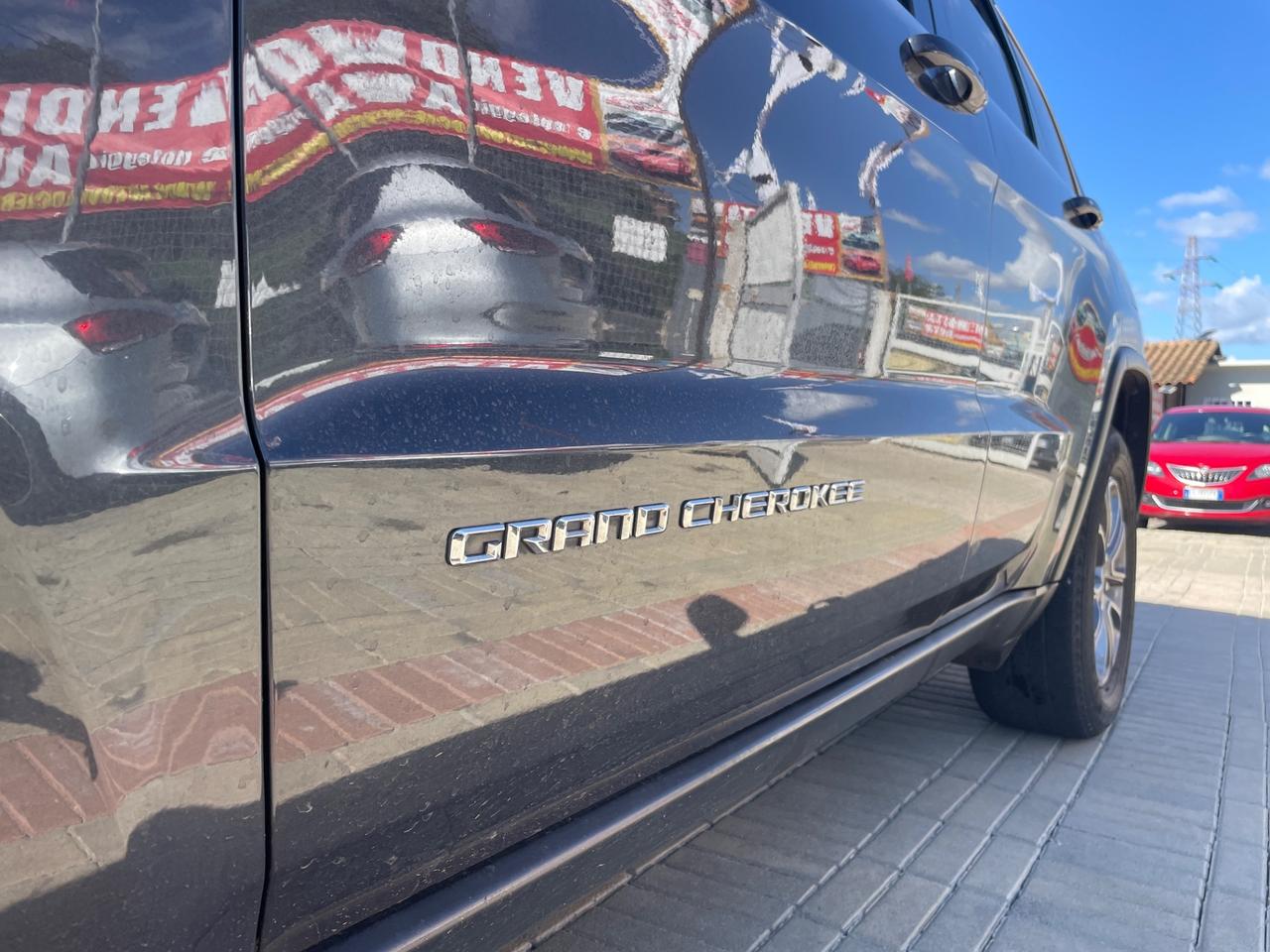 Jeep Grand Cherokee 3.0 DIESEL| SEDILI ELETTRICI |CERCHI 18'' |190CV | PRONTA CONSEGNA |