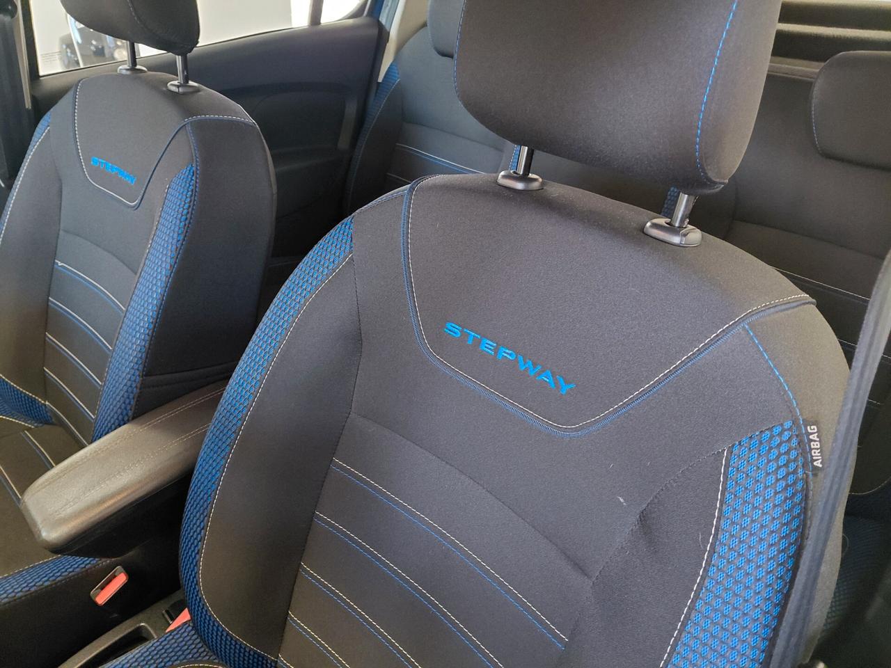 DACIA SANDERO ANNO 2020 BZ GPL ADATTA NEOPATENTATI KM 108 MILA