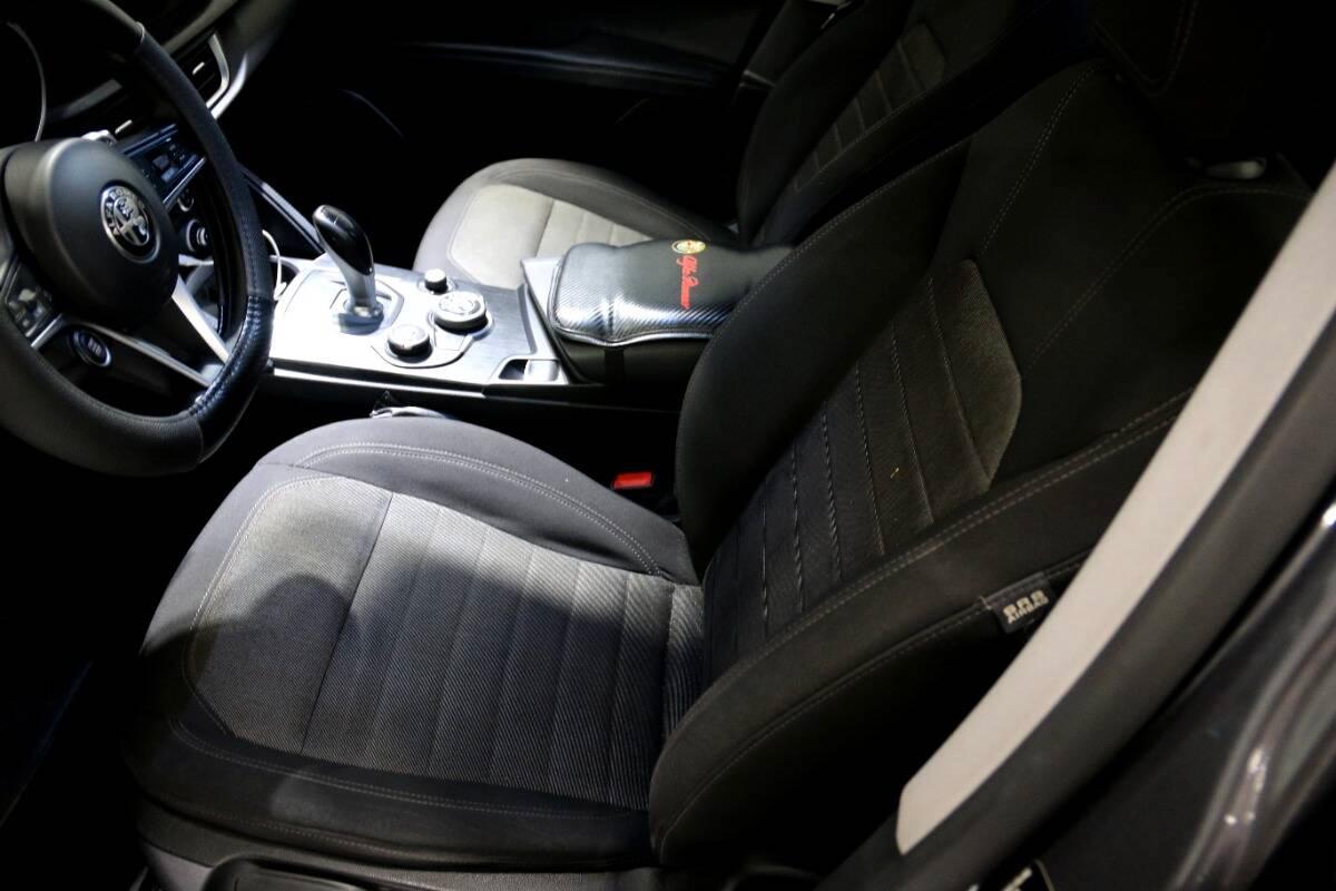 Alfa Romeo Stelvio 2.2 t Executive Q4 180cv auto