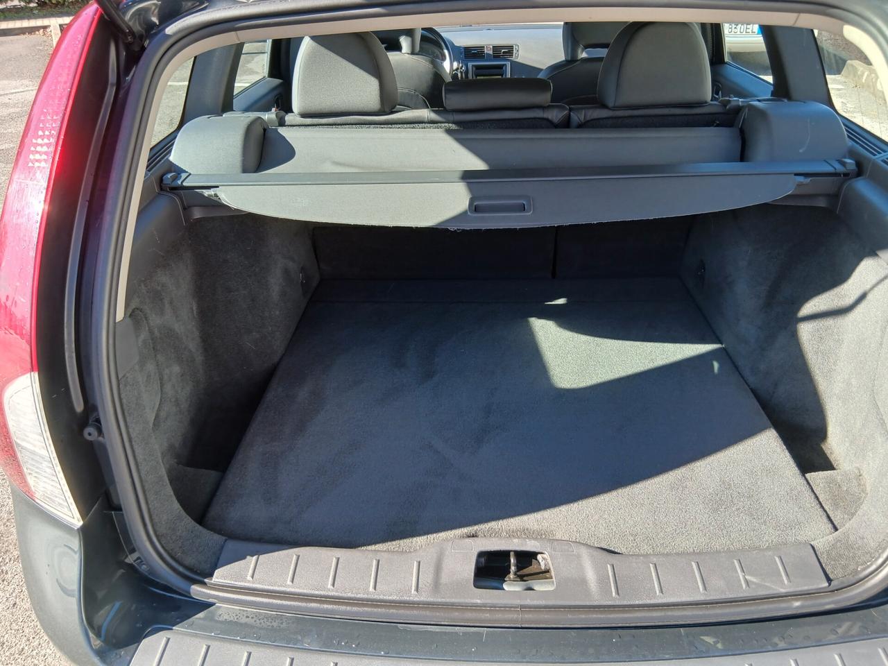 Volvo V50 2.0 D cat Momentum in pronta consegna