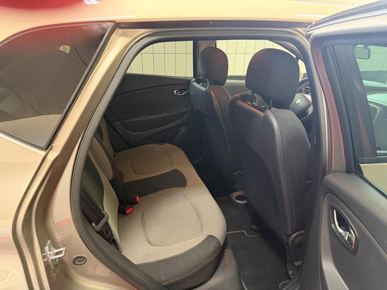 Renault Captur 1.5 dCi 8V 90 CV EDC Energy R-Link