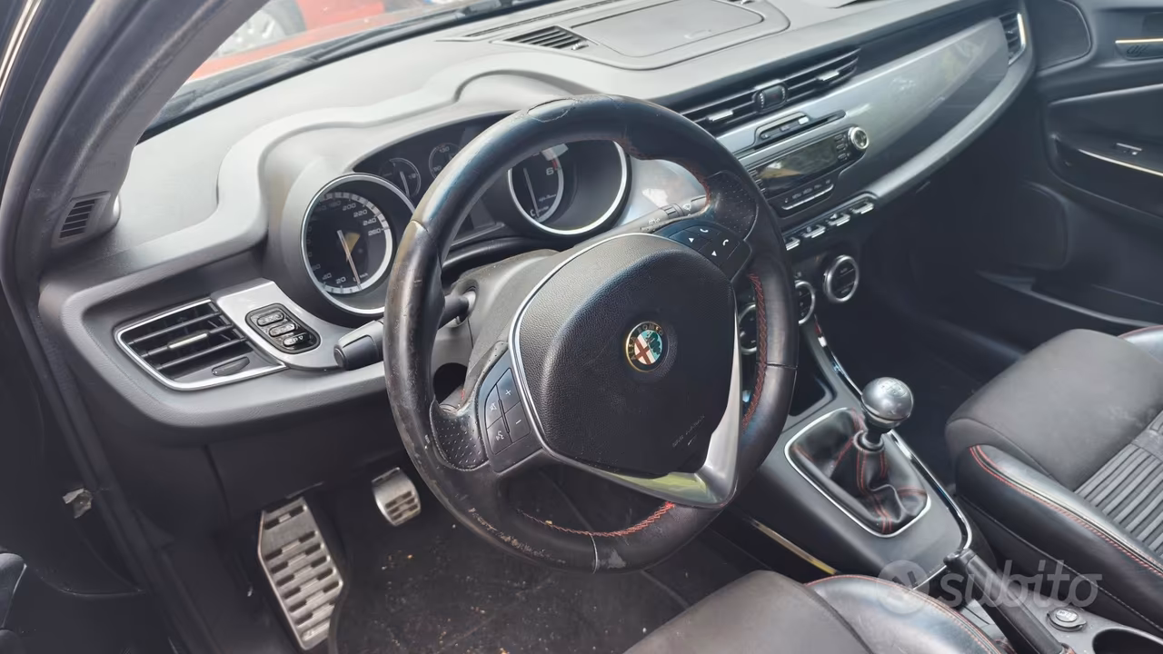 Alfa Romeo Giulietta veloce motore e turbina nuove