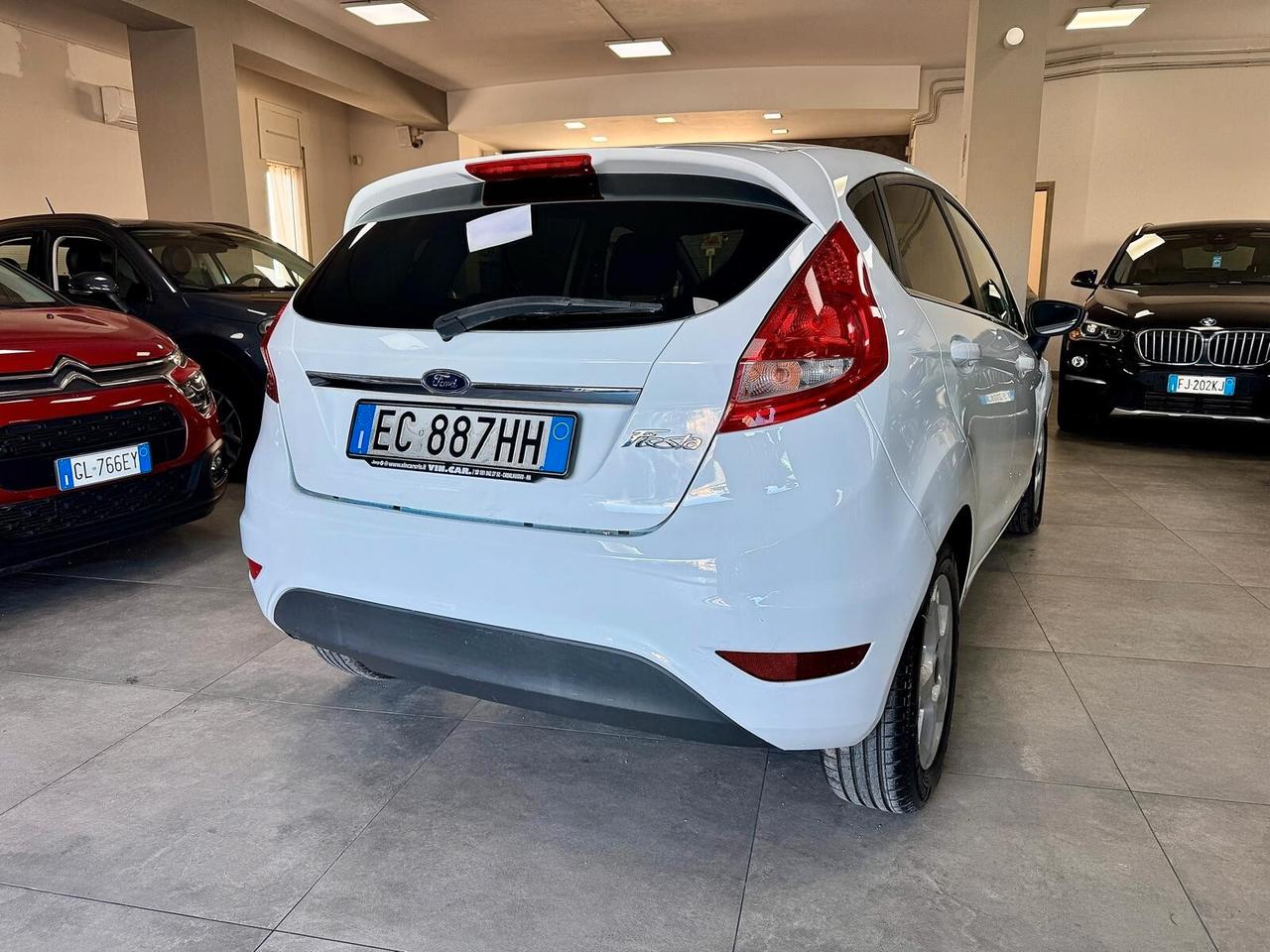 Ford Fiesta 1.4 97cv 5 porte GPL Titanium 2010