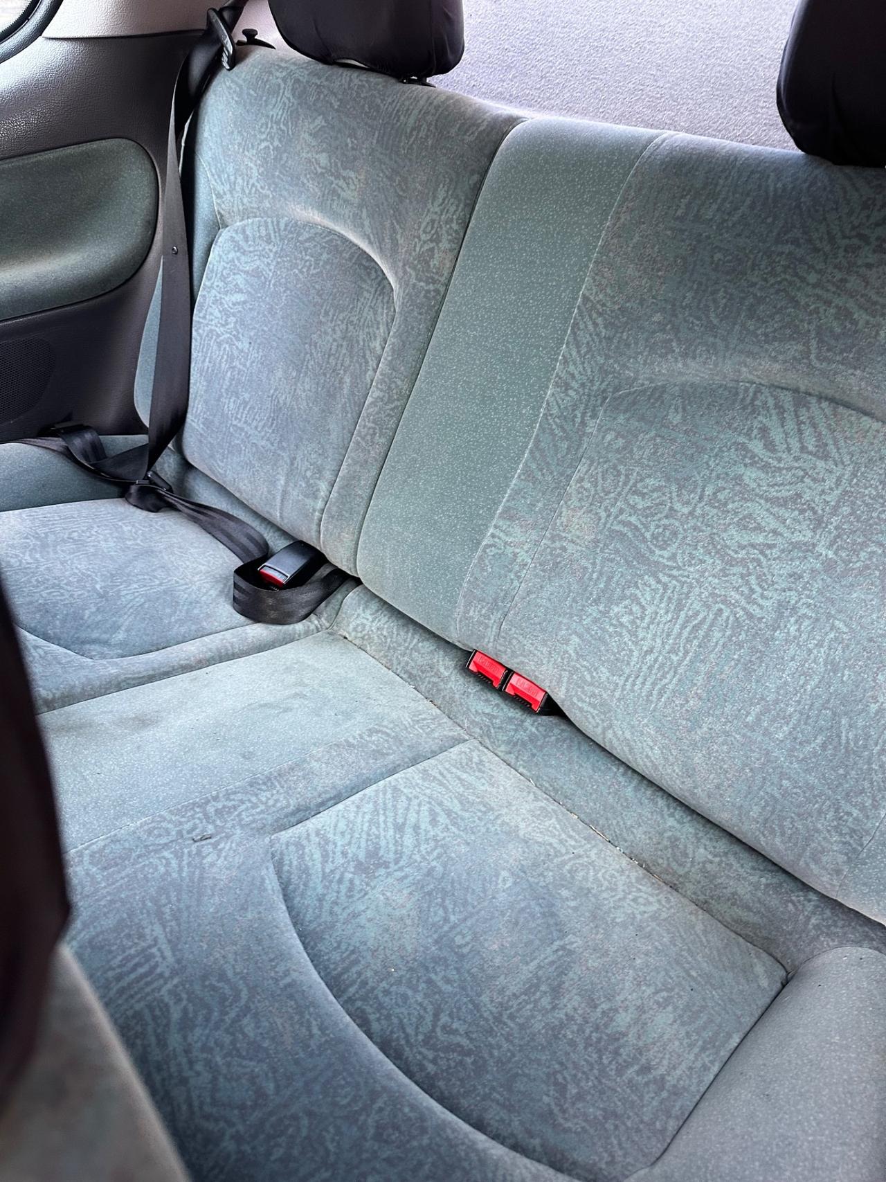 Peugeot 206 1.1 3p. XR