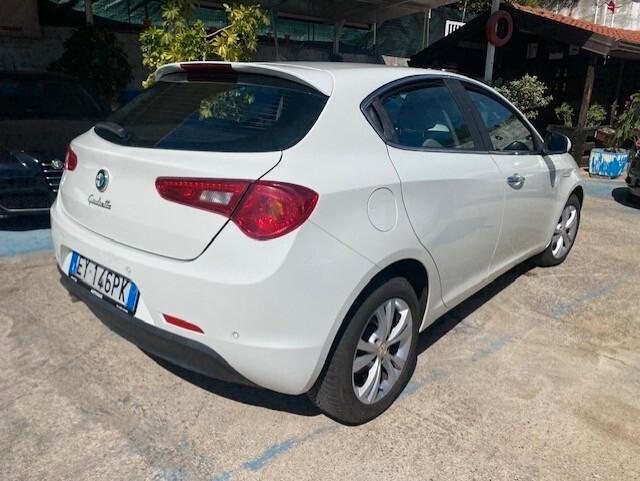 Alfa Romeo Giulietta 1.6 JTDm-2 105 CV Exclusive