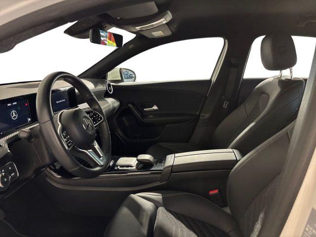 MERCEDES-BENZ A 180 d Automatic Business