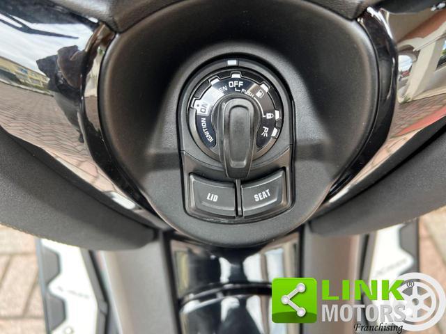 YAMAHA X-Max 400 Iron ABS - 2020