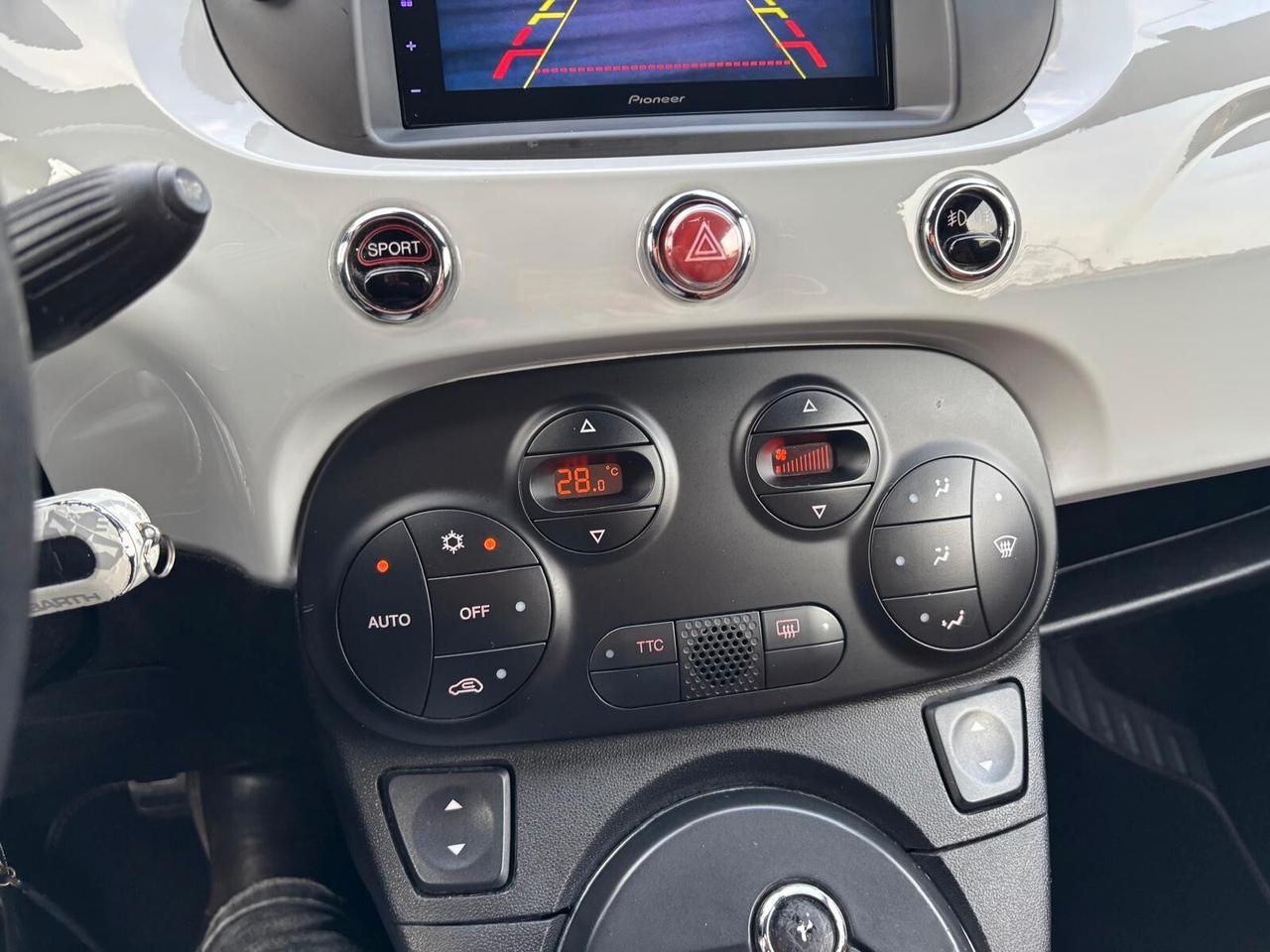 Abarth 500 C 1.4 Turbo T-Jet MTA Bicolore