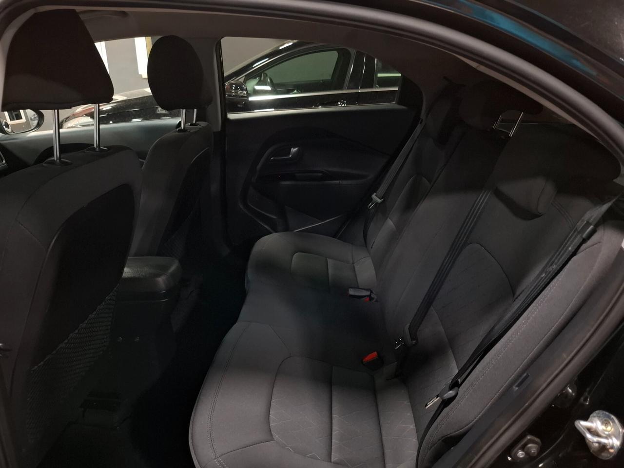 Kia Rio 1.4 CRDi S&S High Tech Neopatentato