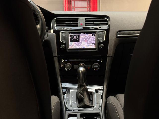 VOLKSWAGEN Golf Variant 1.4 TGI DSG Highline BlueMotion
