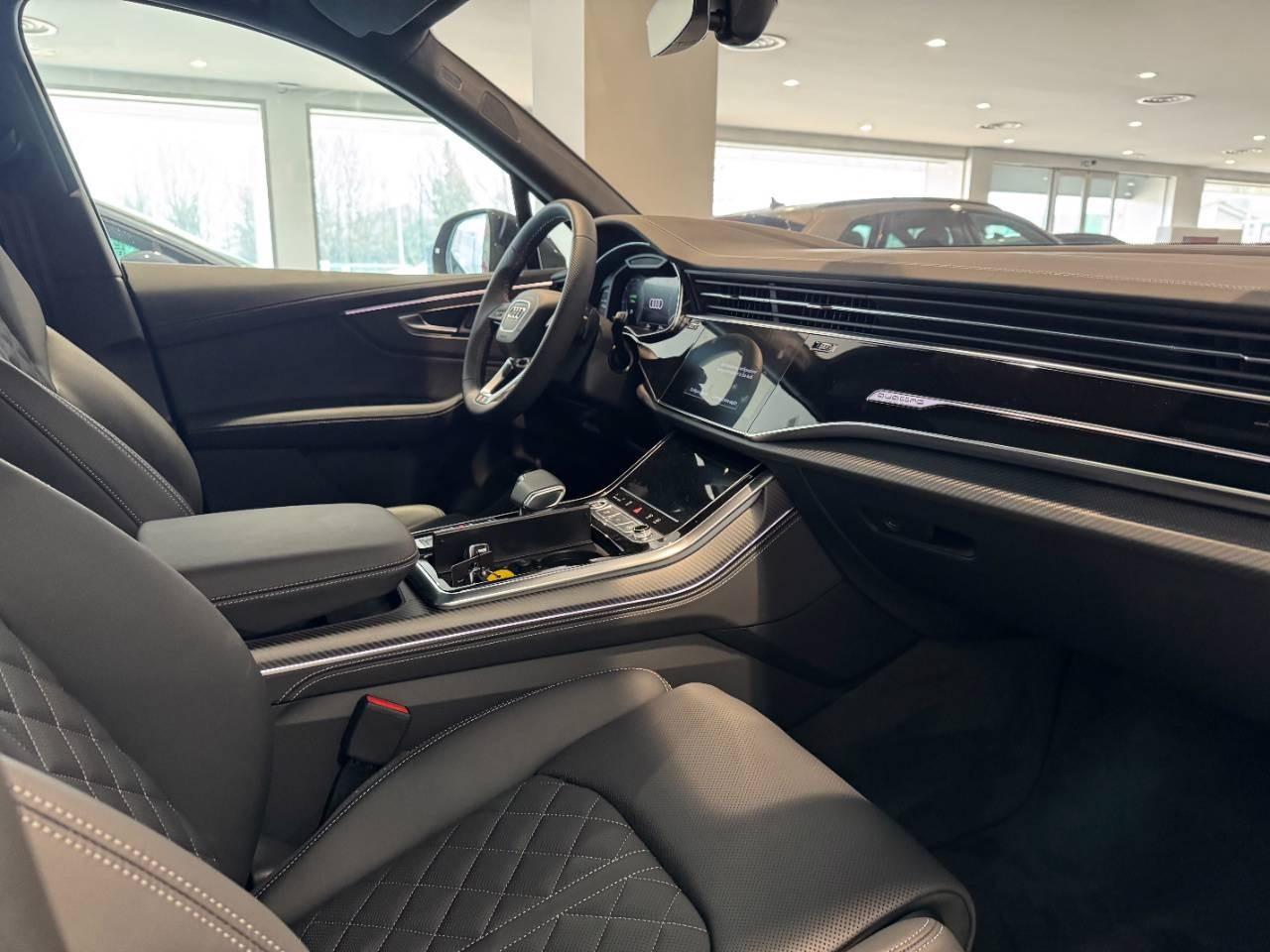 AUDI Q7 60 TFSI E TIPTRONIC QUATTRO S-LINE