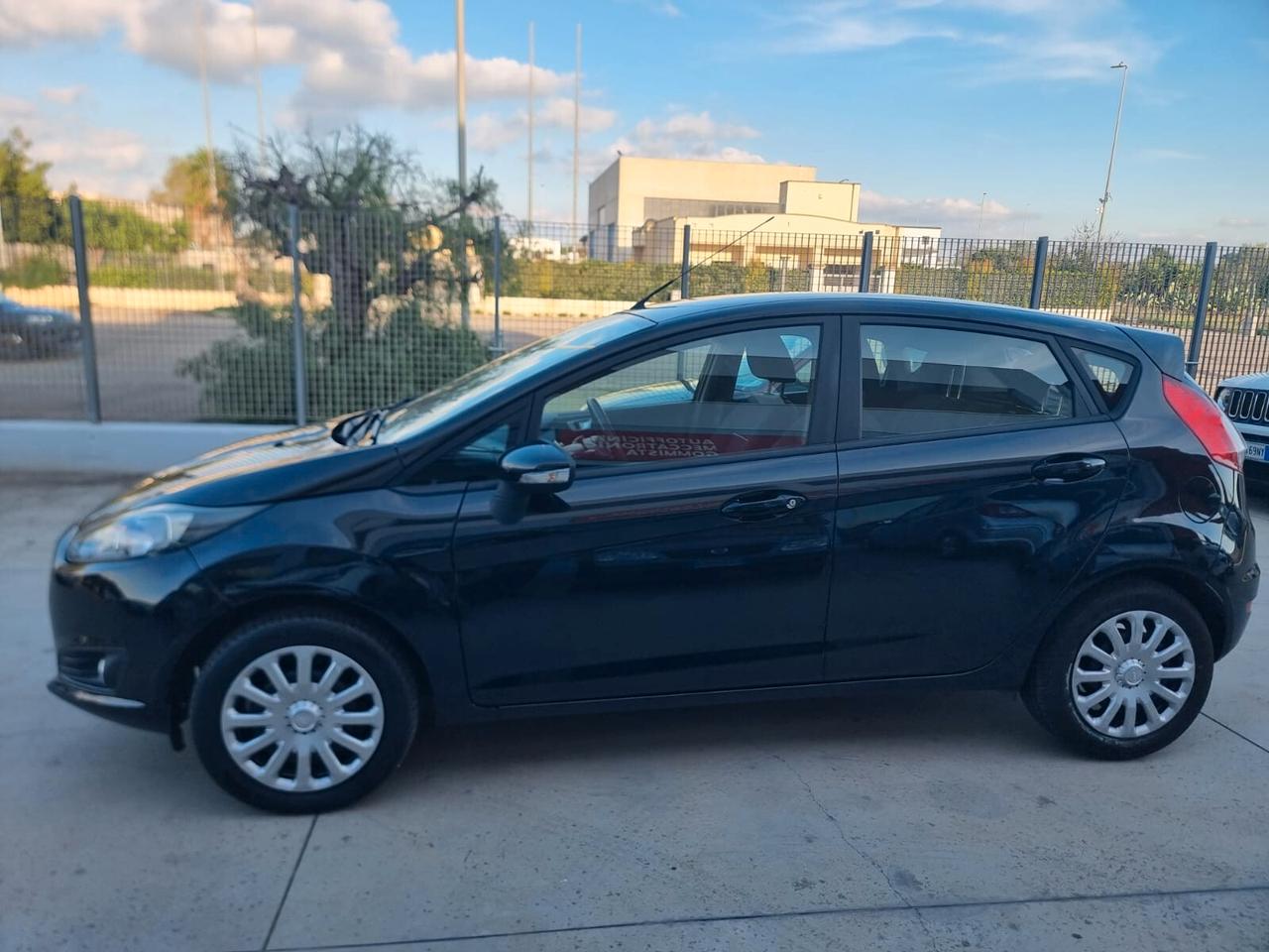 Ford Fiesta 1.4 5 porte Bz.- GPL Business