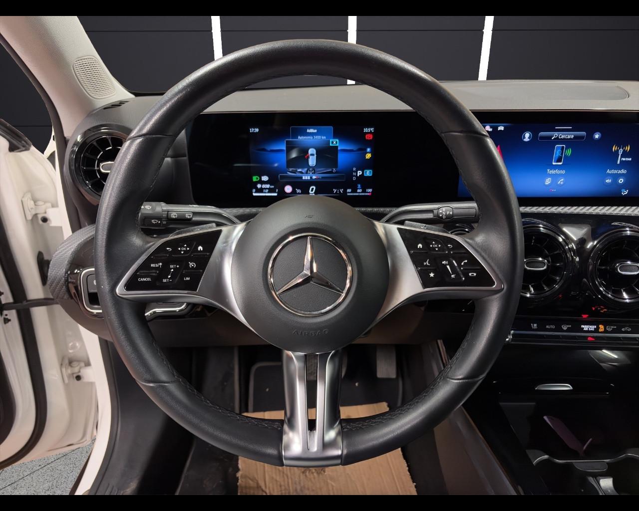 Mercedes-Benz A 180 d Automatic Advanced