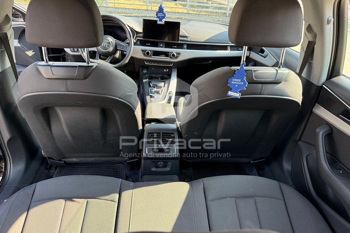 AUDI A4 Avant 30 TDI/136 CV S tronic
