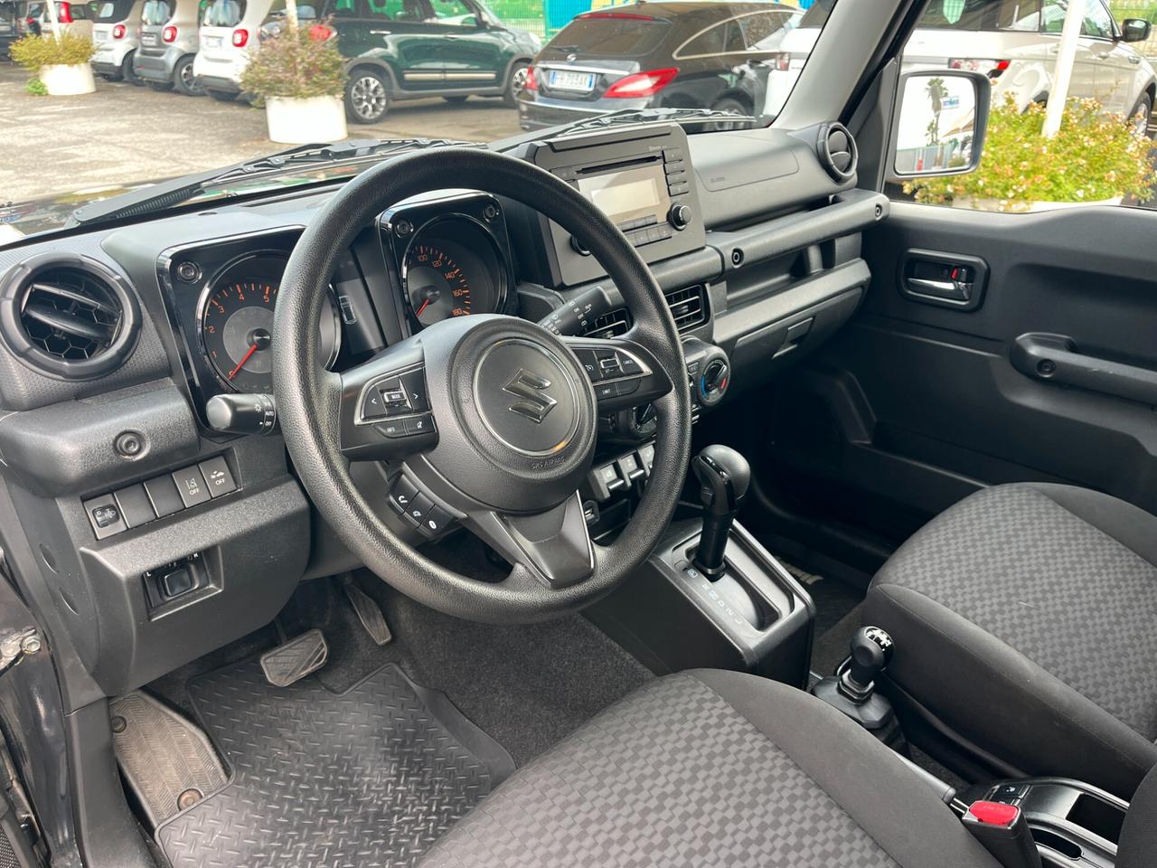 Suzuki Jimny 1.5 5MT Top
