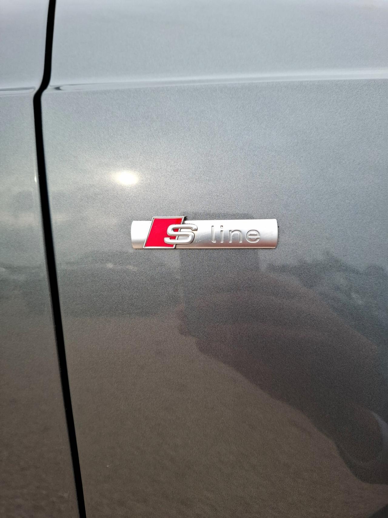 Audi Q3 S-LINE 2.0 TDI 150cv *LED-NAVY*RADAR-