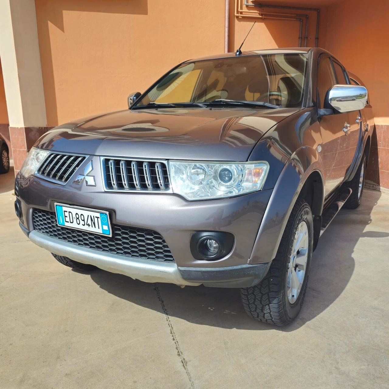 Mitsubishi L200 2.5 DI-D/178CV DC Intense Plus