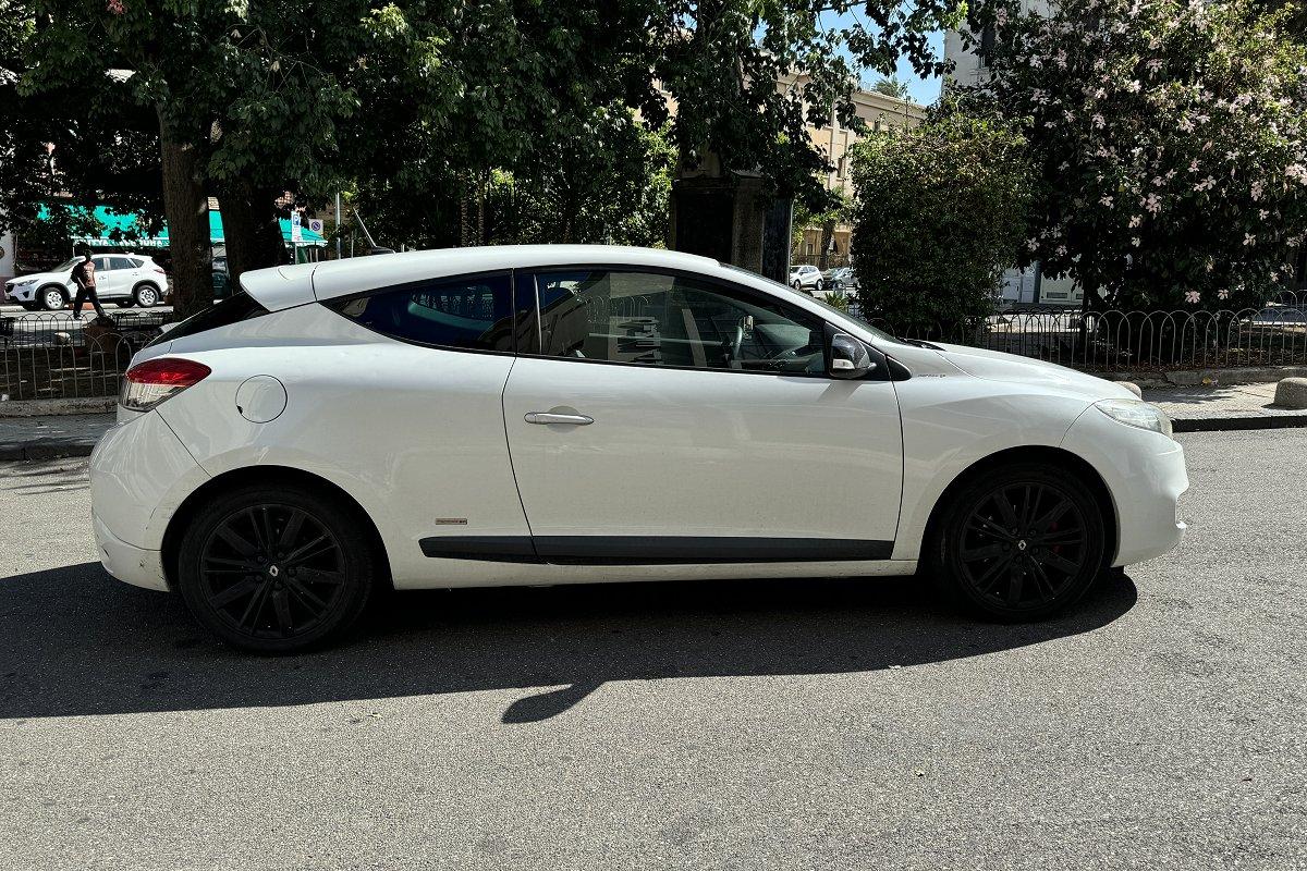 RENAULT Mégane Coupé 1.9 dCi 130CV Monaco GP