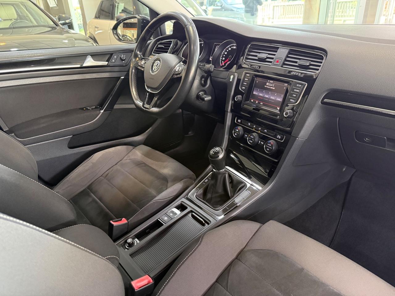 Volkswagen Golf 5p 1.6 tdi Comfortline