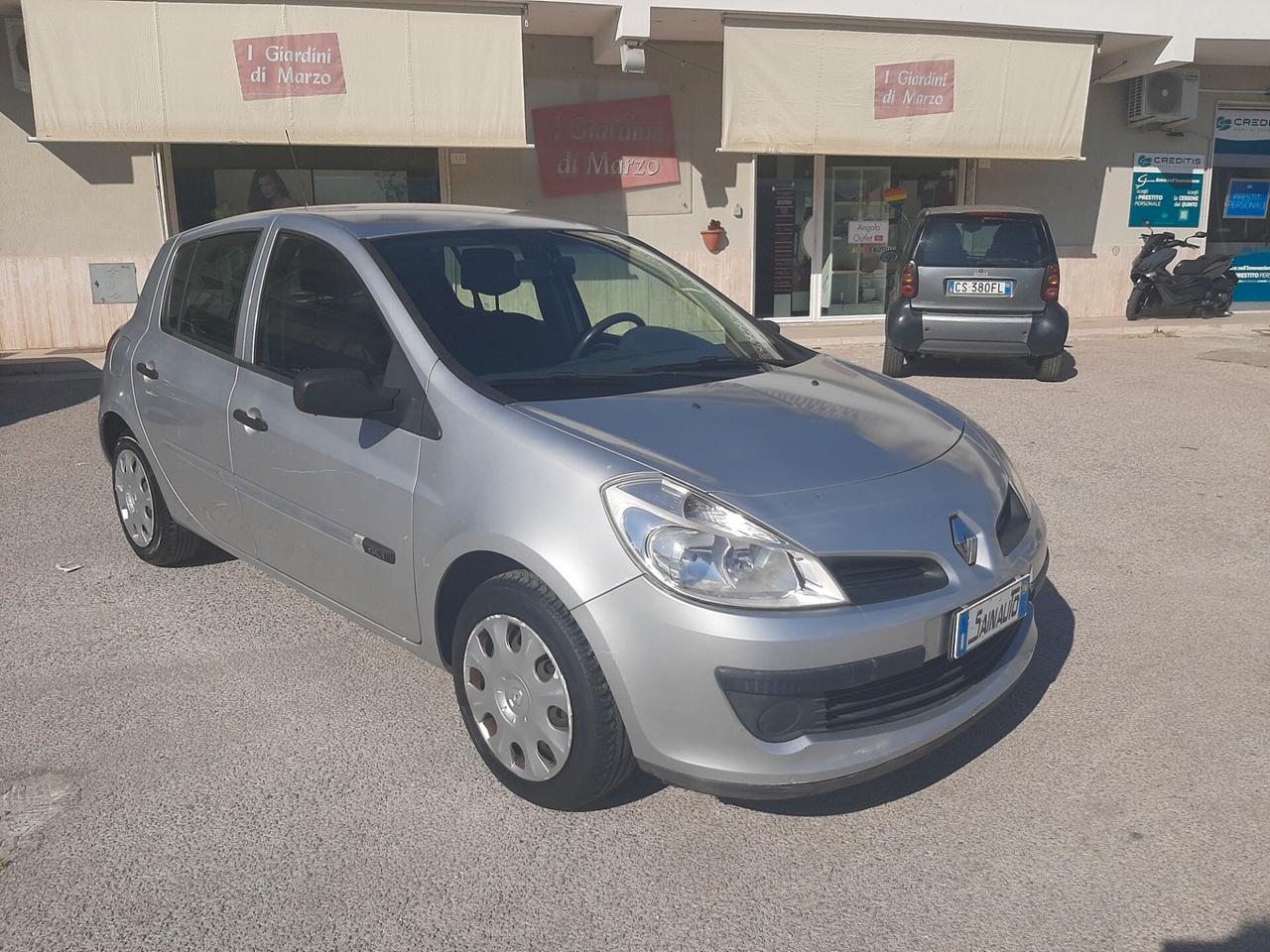 Renault Clio 1.5 dCi 70CV 5 porte Dynamique garanzia