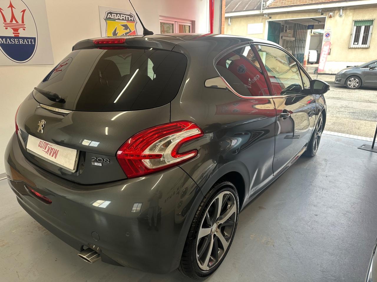 Peugeot 208 BlueHDi 100 3 porte GT Line