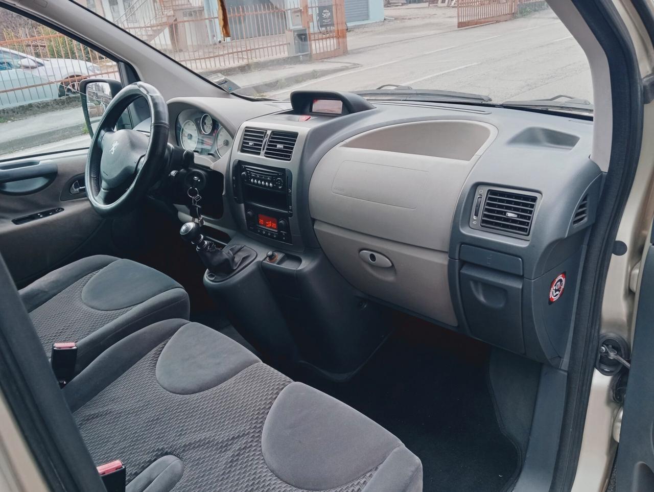 Peugeot Expert Tepee 2.0 HDi 136CV FAP PC Comfort 9P