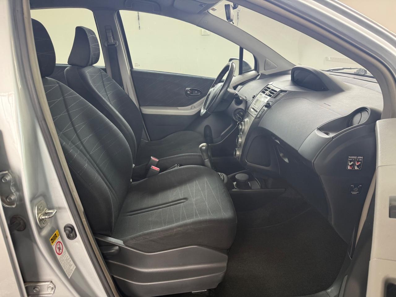 Toyota Yaris 1.0 5 porte Sol ok neopatentati
