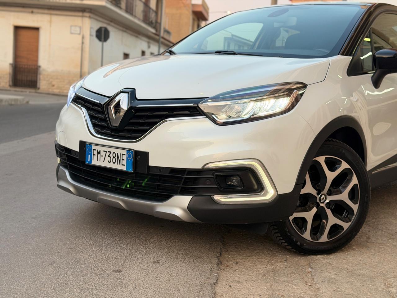Renault Captur dCi 8V 90 CV EDC Intens solo 62.000 km