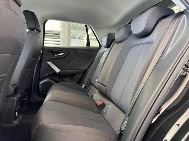 AUDI Q2 30 TDI Business