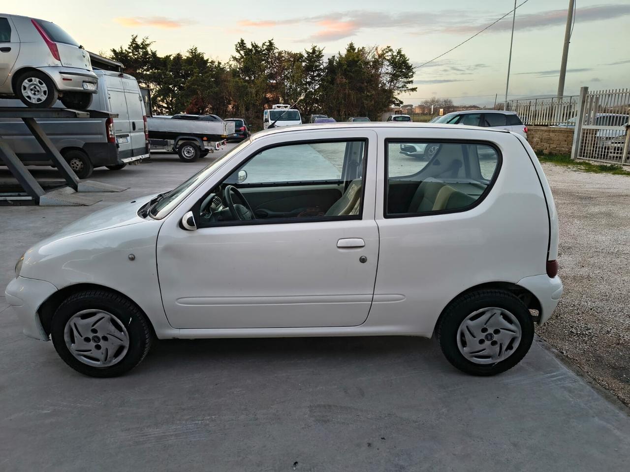 Fiat 600 55.000KM ORIGINALI DISTRIBUZIONE E TAGLIANDO
