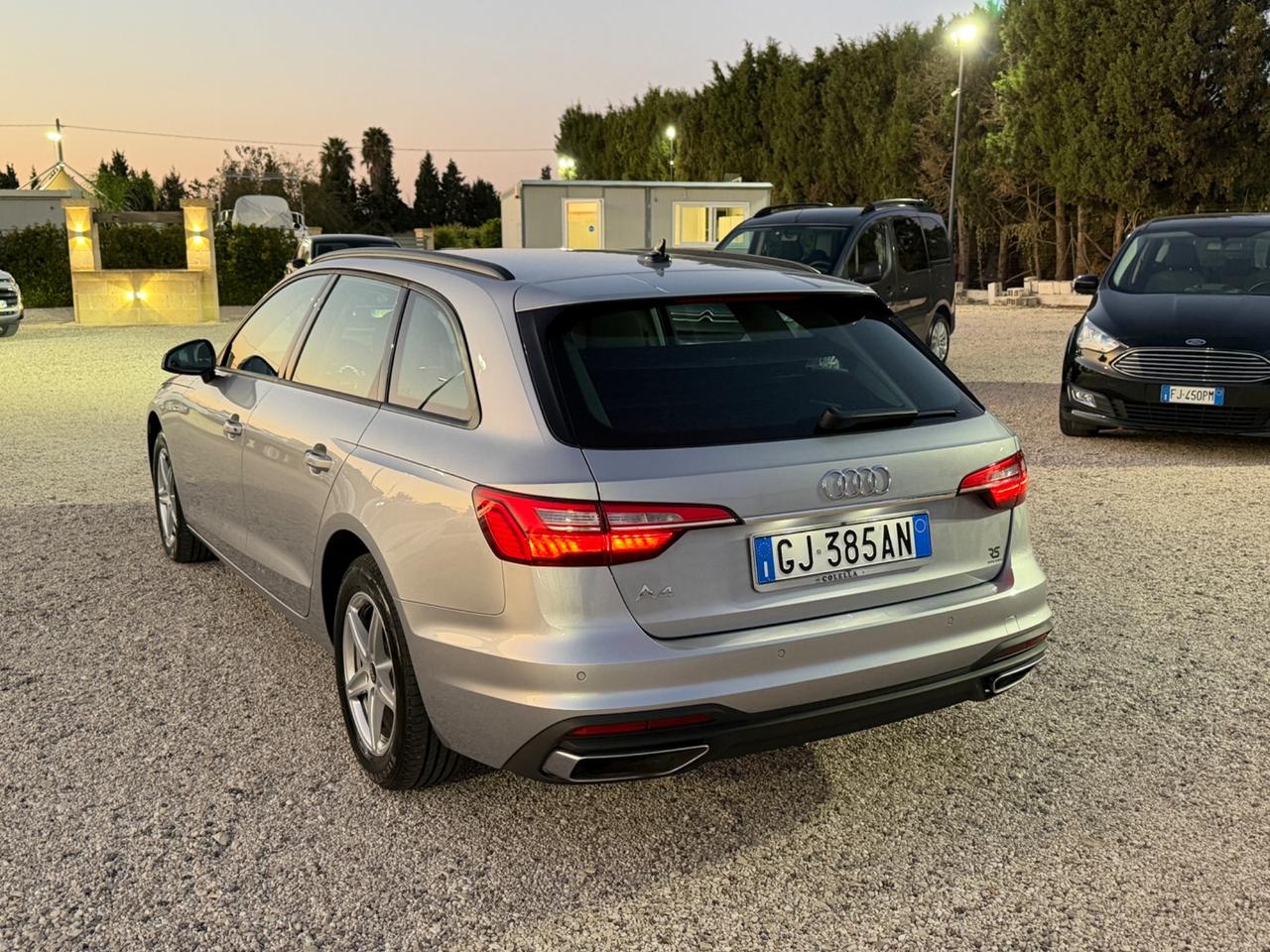 Audi A4 Avant 35 TDI/163 CV S tronic