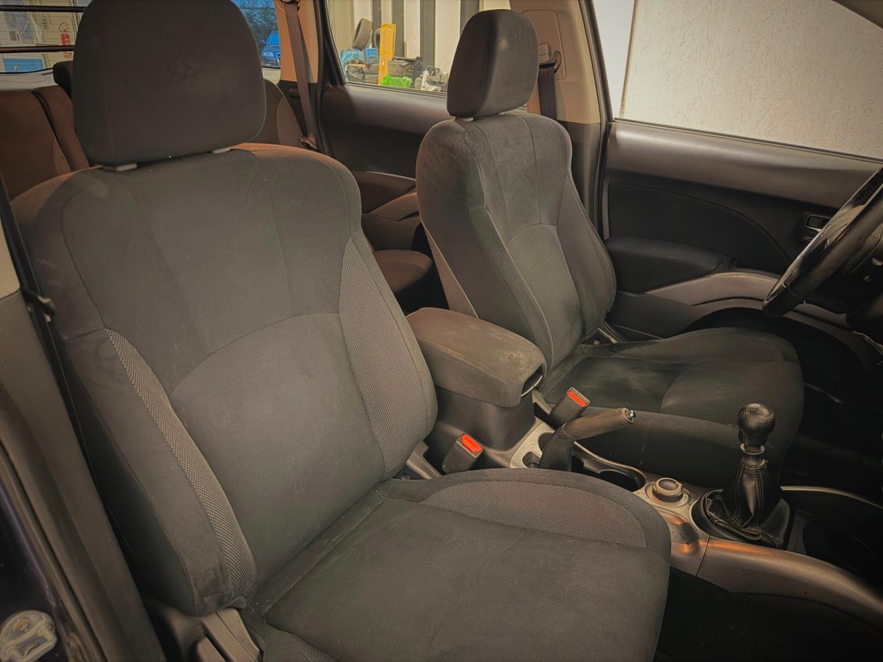 Mitsubishi Outlander 2.0 DI-D Intense - Autocarro