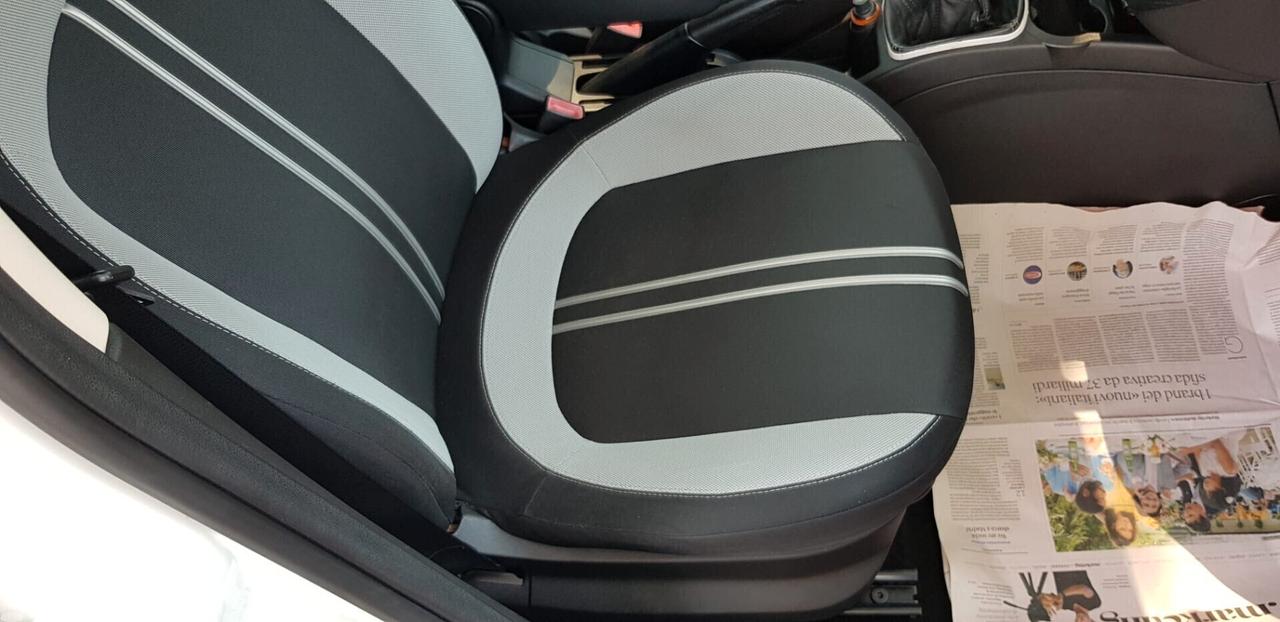 Fiat Grande Punto 1.3 MJT 90 CV 5 porte cruise control,cerchi in lega da 16, mp3,usb,comandi al volante