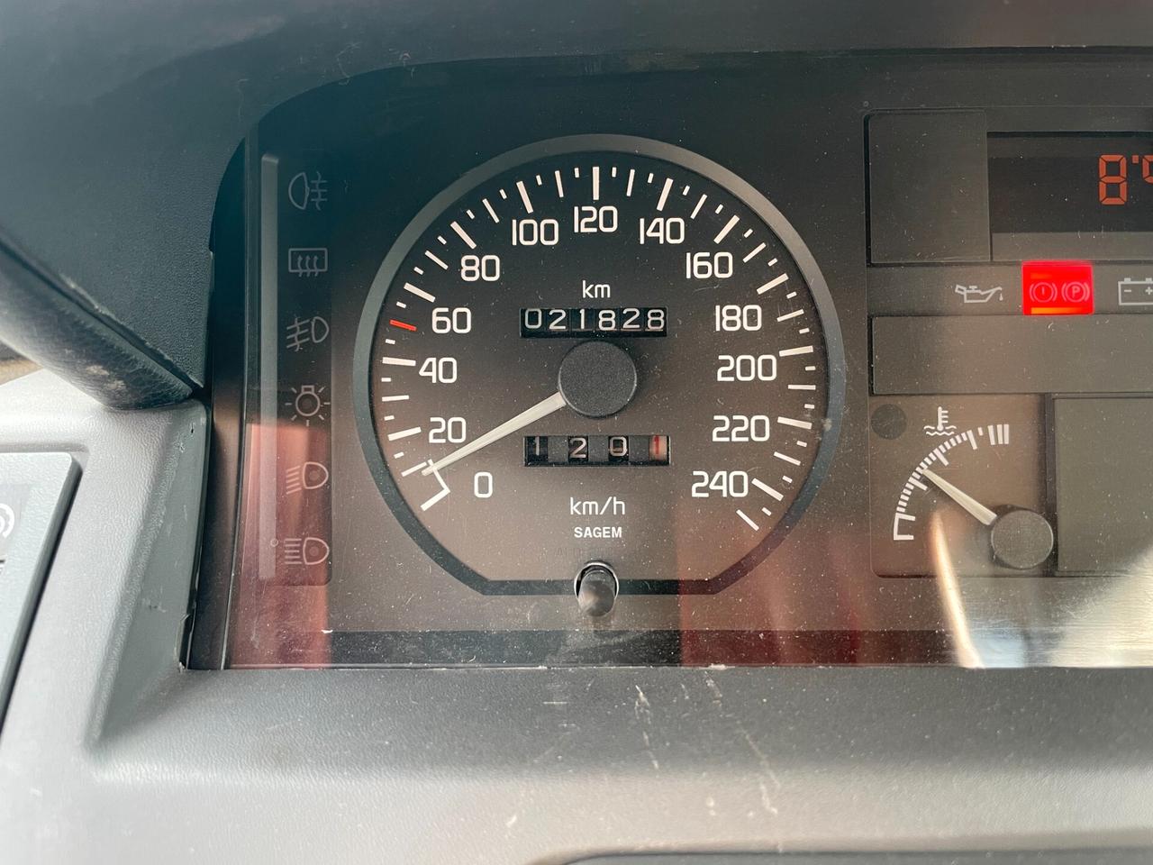 Renault Clio 1.8i 16V cat "ASI"