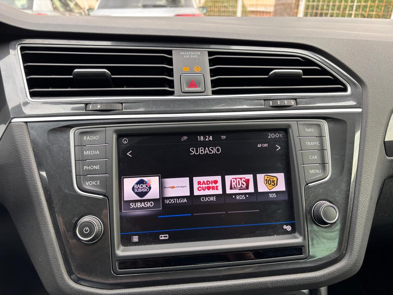 VW TIGUAN 1.6TDI 116CV COCKPIT FULL OPT