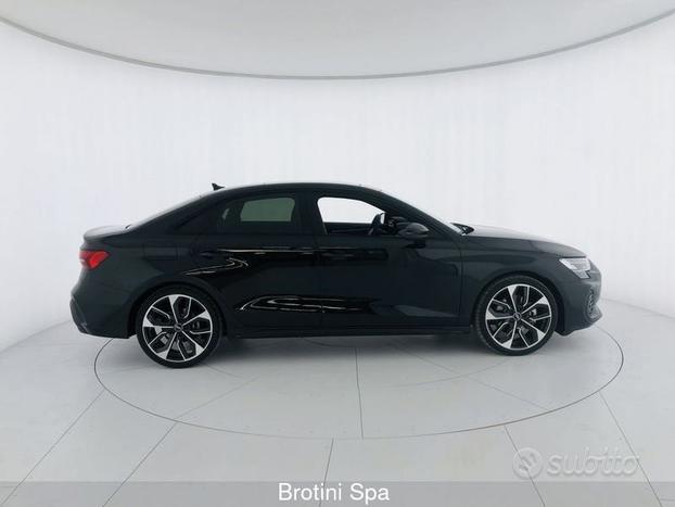 Audi A3 Sedan 35 TFSI S tronic S-Line Edition