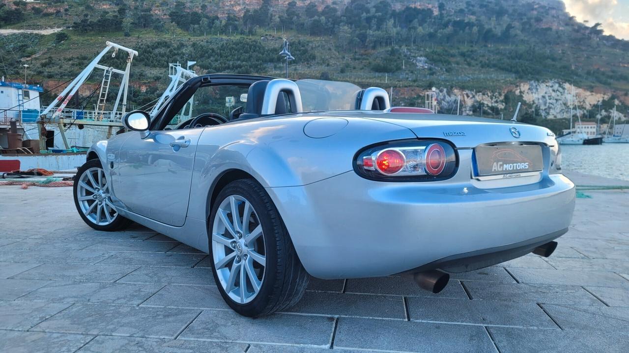 - Mazda MX-5 NC1 2.0 -
