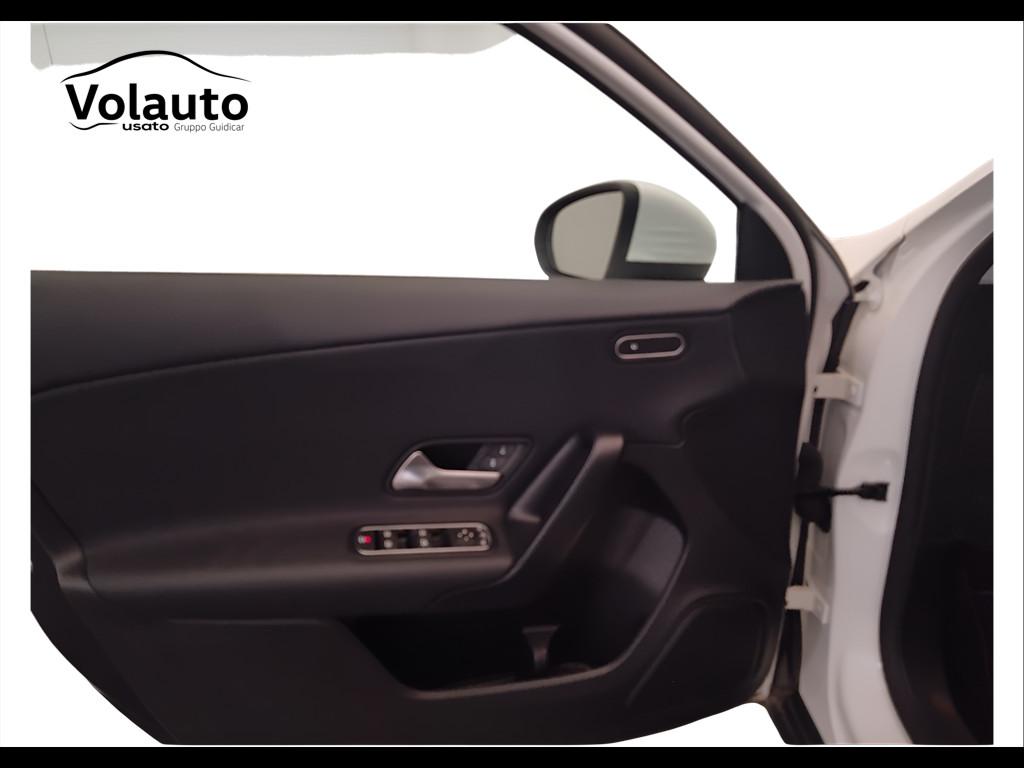 Mercedes-Benz Classe A - W177 2023 - A 180 d Advanced auto